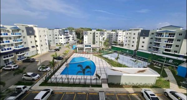 Στη φωτογραφία φαίνεται το αντικείμενο Apartamento con terraza y jacuzzi privado που βρίσκεται στην πόλη Hornillo.