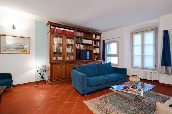 A la foto es mostra l'objecte Il salotto sul Gombito situat a la ciutat de Bergamo.