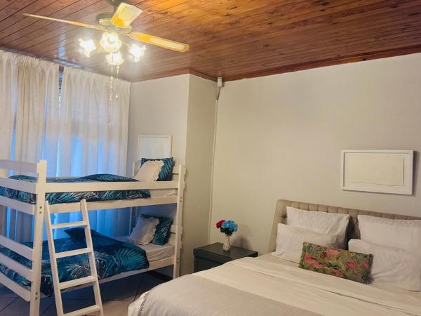 På billedet ses objektet Leisure Lodges Family Room Parow beliggende i byen Avondale.