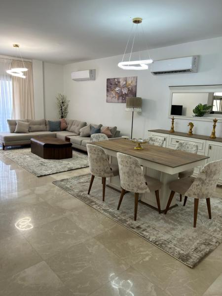 Na fotografii je vidět objekt Up Town Luxury Apartment nacházející se ve městě Káhira.