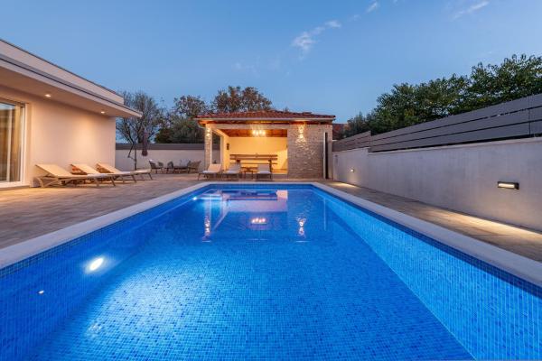Nella foto è visibile l'oggetto Villa Dora ZadarVillas situato nella città di Murvica.