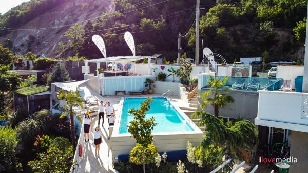 Riviera 990 - Resort & Restaurant, Eşelniţa