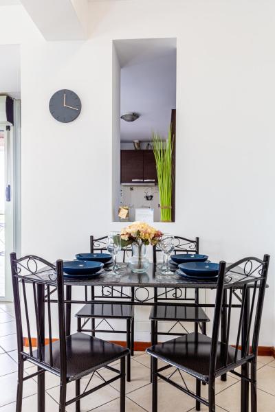 Fotografia 4: RING - Spacious DeLuxe Apartment, BIG Terrace, Plus FREE Underground Parking