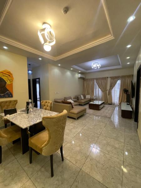 Na zdjęciu widoczny jest obiekt two bedroom serviced apartment banana island - ikoyi JaeeLuxuryhomes położony w mieście Lagos.