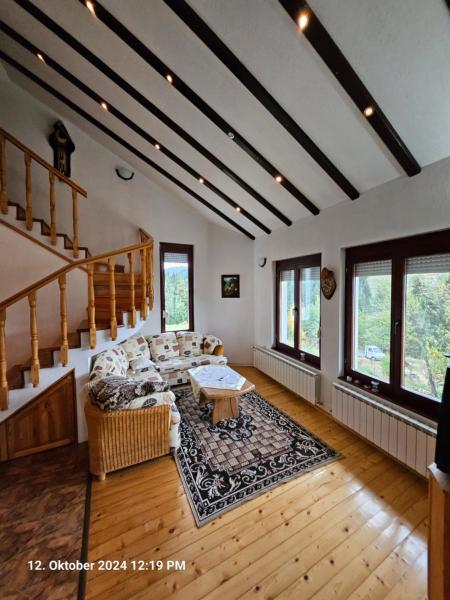 На фото показан объект Villa Dilyanka Stokite, расположенный в городе Solishta.