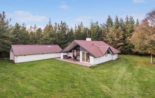 Na zdjęciu widoczny jest obiekt Holiday Home Hedevej N-920 położony w mieście Ho.