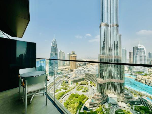 A la foto es mostra l'objecte Skyline Retreat 3 Bedroom at Address Opera I Burj Khalifa & Fountain Views situat a la ciutat de Dubai.