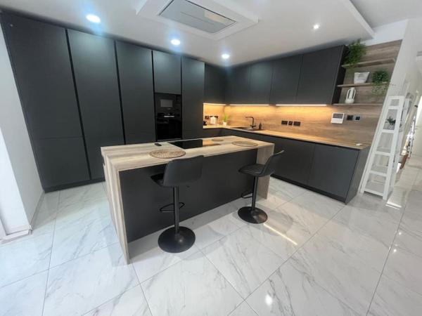 Mellieha Spacious Apt back Terrace Prime Location