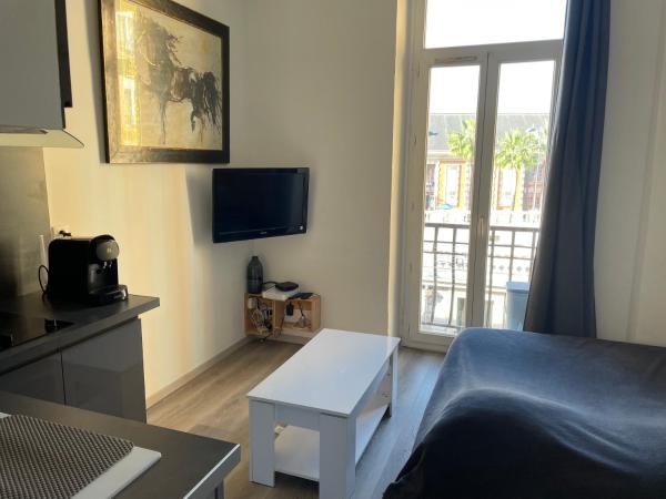 Superbe appartement en plein centre ville de Nice!, Nice