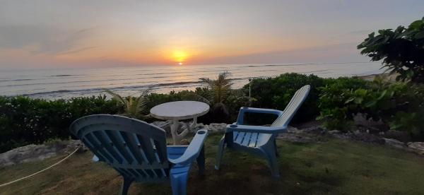 The photo shows the BlueWave Surf Stay located in the city of Buhing Calipay.