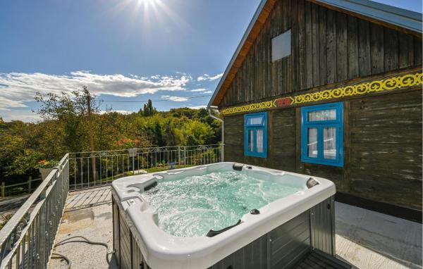 Nella foto è visibile l'oggetto 1 Bedroom Cozy Home In Blaskovec situato nella città di Prepuštovec.