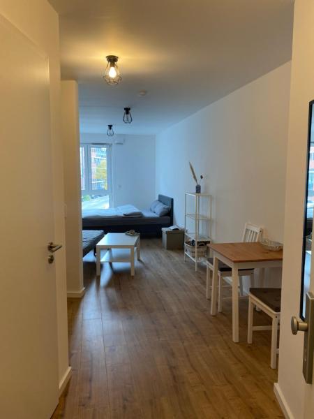 Na fotografii je vidět objekt 1 Zimmer Studio Apartment nacházející se ve městě Kolín nad Rýnem.
