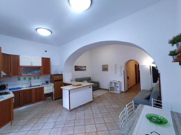 Na fotografii je vidět objekt casacapasso nacházející se ve městě Neapol.