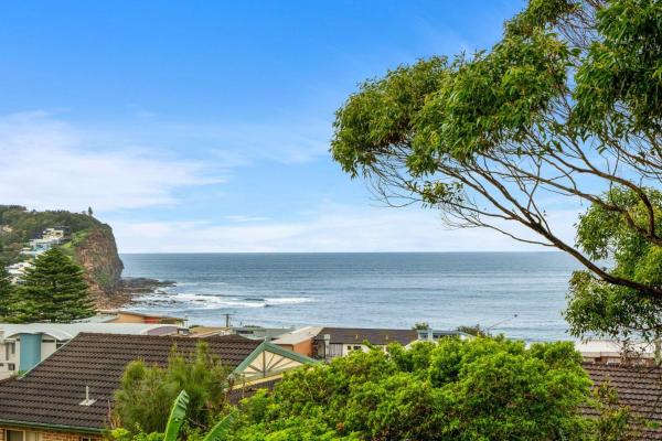 Seas The Day - Avoca Beach