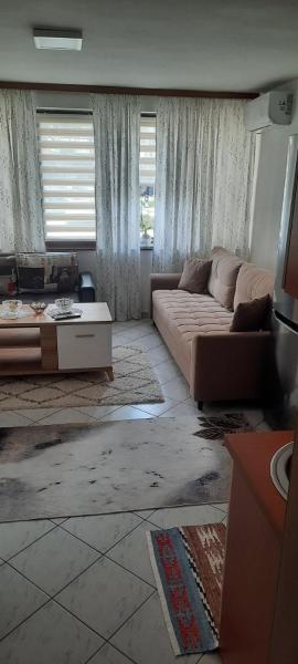 La photo montre l'objet Studio apartman City Centre Rogatica situé dans la ville de Rogatica.