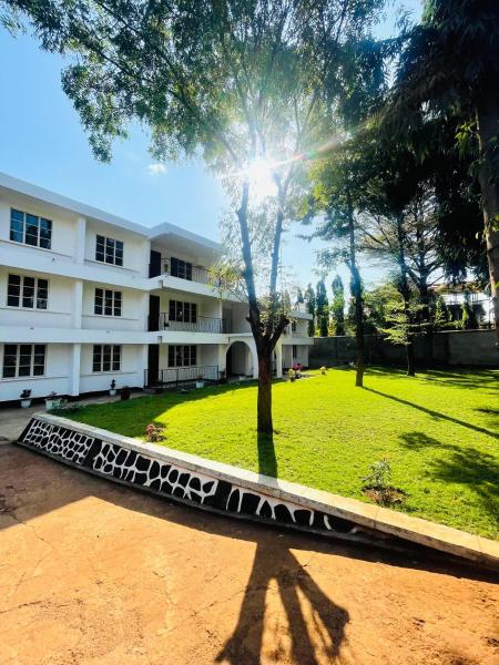 Στη φωτογραφία φαίνεται το αντικείμενο Mahali House που βρίσκεται στην πόλη Μόσι.