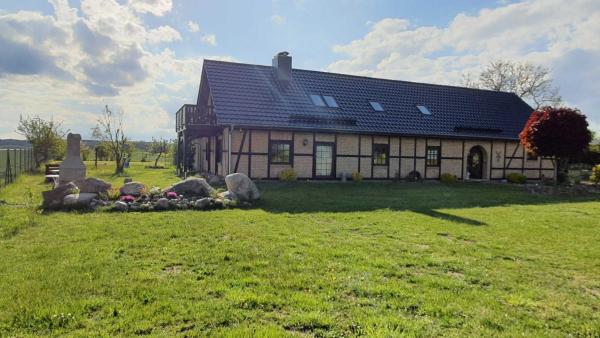 Na zdjęciu widoczny jest obiekt 5 Sterne Ferienwohnung Dewichow mit Wasserblick & WLAN położony w mieście Dewichow.