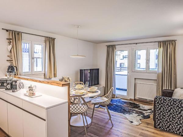 På bildet vises objektet Apartment Chesa Palüdin 1 - Celerina by Interhome som ligger i byen Celerina.