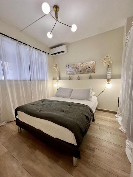 A la foto es mostra l'objecte Le Jardin Privé, appartement standing, piscine, terrasse, jardin, parking privé situat a la ciutat de Caiena.