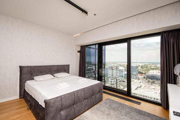 Auf dem Foto ist das Objekt West Tower Luxury in der Stadt Fontana zu sehen.