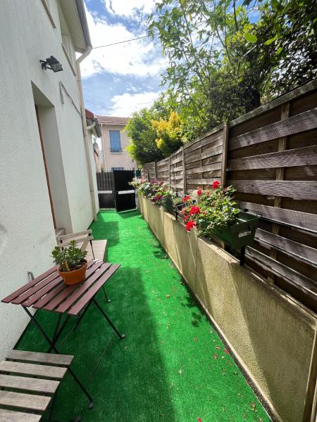 Nella foto è visibile l'oggetto Maison proche de Paris situato nella città di Vanves.