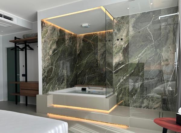 A la foto es mostra l'objecte OMÍ Aparthotel situat a la ciutat de Caserta.