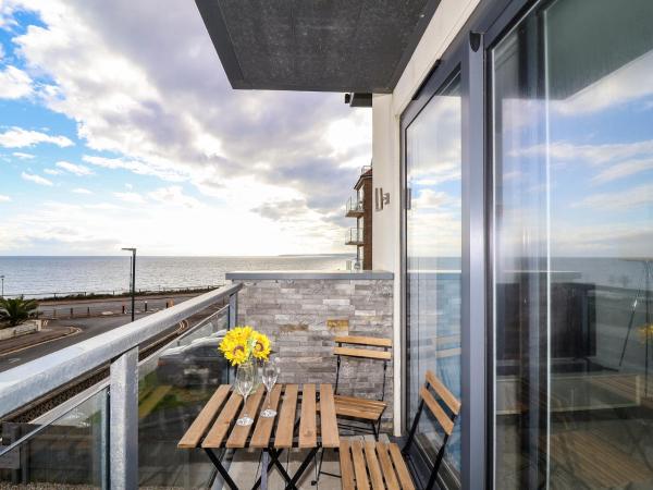 7 Warren Edge Close - Mudeford