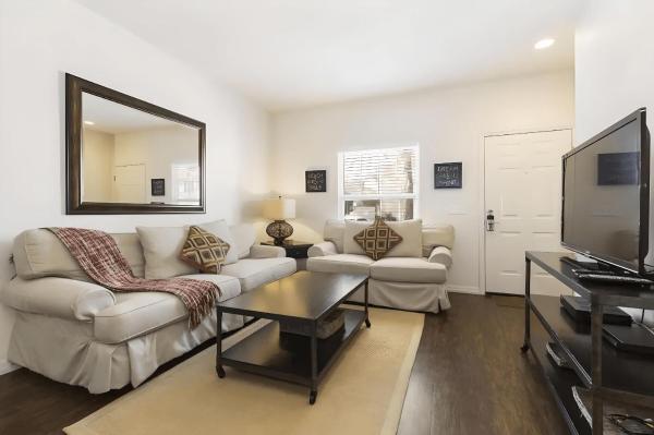 3-Bedroom Villa w/ Clubhouse, Near Disney, Kissimmee
