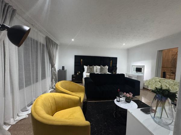 A la foto es mostra l'objecte HomelyVest Guesthouse situat a la ciutat de Carletonville.