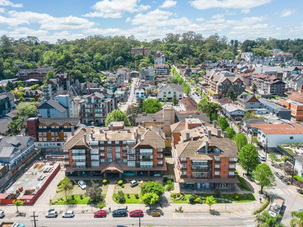 A la foto es mostra l'objecte 400 metros, Rua coberta Centro Villa Di Pietro 409 situat a la ciutat de Gramado.