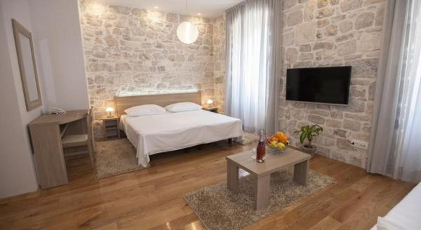 Tifani Luxury Rooms 2 - Spalato
