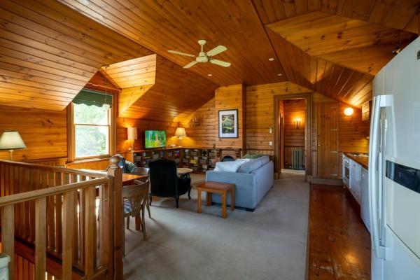 På billedet ses objektet Craignair Cottage beliggende i byen Mount Macedon.