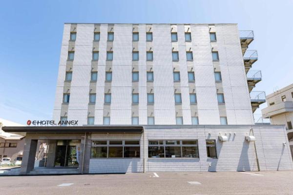 På bilden syns objektet E Hotel Kumagaya Annex som ligger i staden Kumagaya.