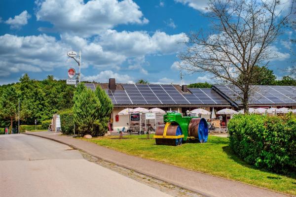 A la foto es mostra l'objecte Eifel-Camp Freilinger See situat a la ciutat de Ahrhütte.