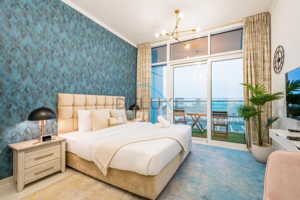 A la foto es mostra l'objecte Chic Studio in Damac Hills Carson B, Dubailand by Deluxe Holiday Homes situat a la ciutat de Dubai.
