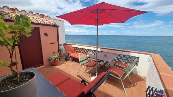 A la foto es mostra l'objecte Maison sur la roche, vue mer exceptionnelle, quartier des peintres, calme, clim et wifi, parking privé, plages à pied situat a la ciutat de Cotlliure.
