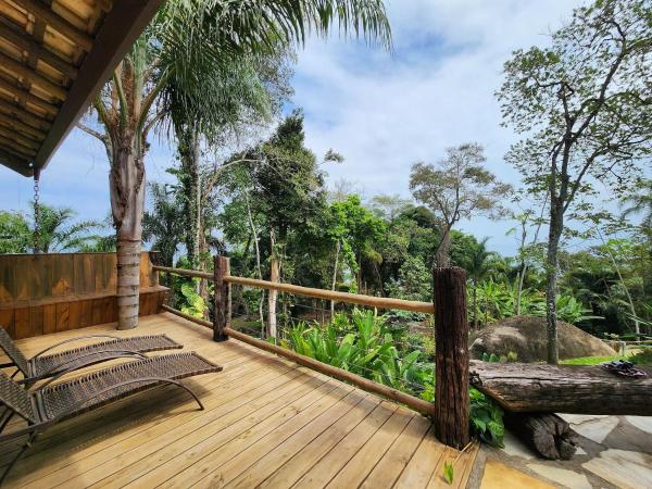 A la foto es mostra l'objecte Bangalô com vista e piscina natural em Flechas situat a la ciutat de Cambaquara.