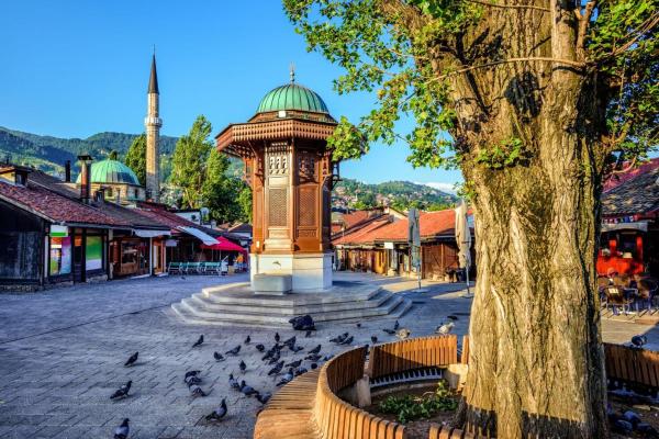 På billedet ses objektet FG 1861 Hostel beliggende i byen Sarajevo.