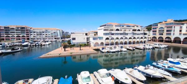 A la foto es mostra l'objecte La Perle Marine, Cosy et rénové, 200 m de la plage, 1 chambre, parking et Wifi situat a la ciutat de Sète.