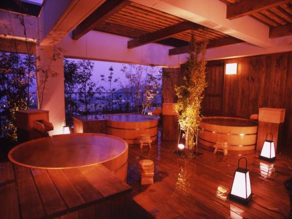 Na fotografii je vidět objekt Kannawa Onsen Hotel Sansuikan nacházející se ve městě Beppu.