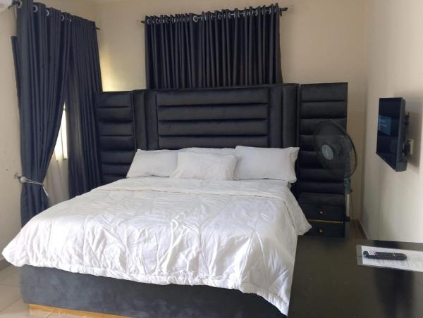Φωτογραφία 4: 2 Bed - Sleeps 4 - AirCon - Free Parking