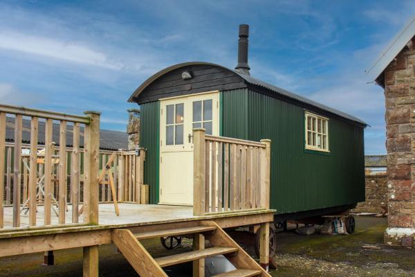 Na foto é possível ver o objeto Shepherds Hut at Maes Uldale localizado na cidade de Uldale.