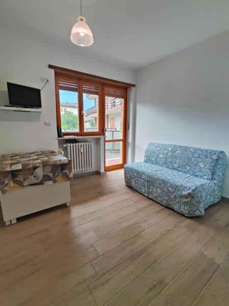 På billedet ses objektet Casa con terrazzo e vista beliggende i byen Chiomonte.