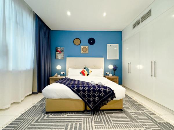 Kuva 2: Studio with Terrace Damac Maison Cour Jardin Business Bay