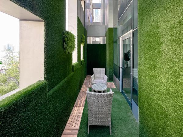 Kuva 7: Studio with Terrace Damac Maison Cour Jardin Business Bay