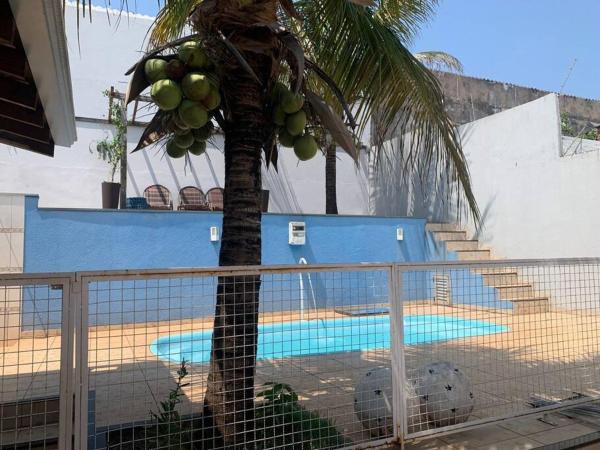 A la foto es mostra l'objecte Área de lazer com piscina situat a la ciutat de Umuarama.