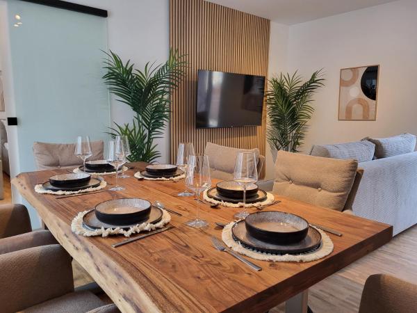 På billedet ses objektet SiOUX stilvolle Designapartments im Zentrum beliggende i byen Augsburg.