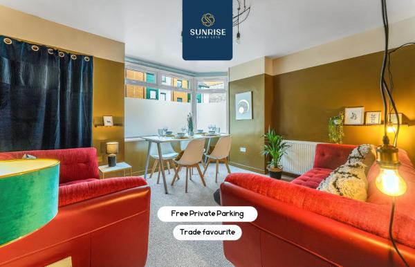 A la foto es mostra l'objecte LAW 3 - INVOICE and REDUCED PRICE only via SUNRISE SHORT LETS DUNDEE, has 3 rooms, 5 Beds, 1 Bathroom, Free Parking, WiFi, Contractors, Tourists, Relocation, Business, Travellers, Central - Long Stays situat a la ciutat de Dundee.
