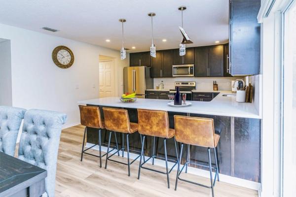 Beautifully Renovated 4br Palm Coast Vacation Home - Palm Coast, FL