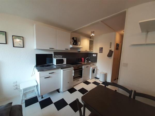 Kuvassa näkyy kohde Studio cosy proche télécabine à Valfréjus - FR-1-561-130, joka sijaitsee kaupungissa Modane.